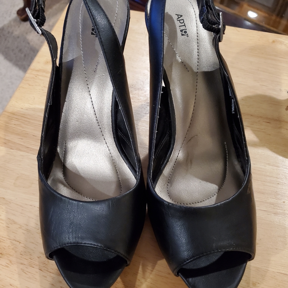 Peep toe heel 3 inch
